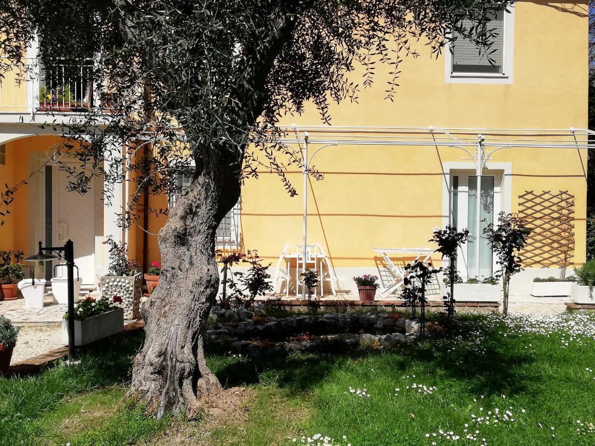 La Ginestra Bed and Breakfast Sirolo Exteriör bild
